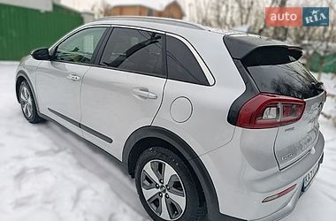 Внедорожник / Кроссовер Kia Niro 2018 в Киеве