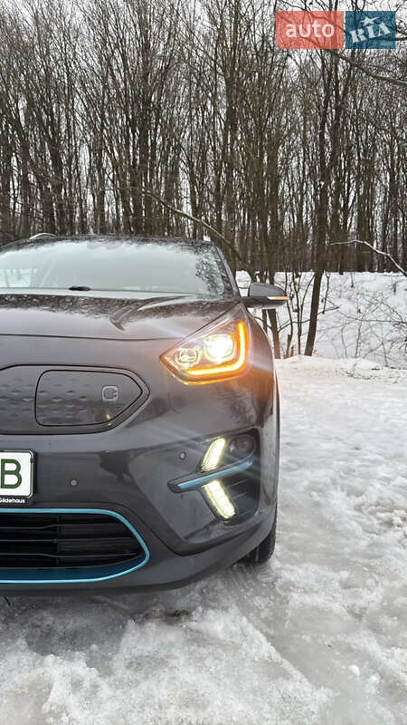 Внедорожник / Кроссовер Kia Niro 2019 в Виннице фото 4 Внедорожник / Кроссовер Kia Niro 2019 в Виннице