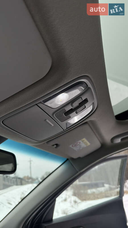 Внедорожник / Кроссовер Kia Niro 2019 в Виннице фото 66 Внедорожник / Кроссовер Kia Niro 2019 в Виннице