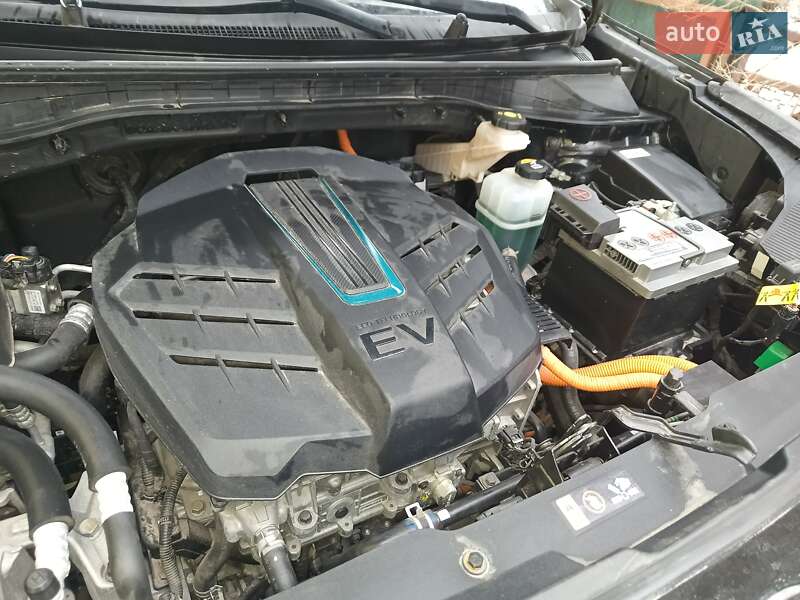 Внедорожник / Кроссовер Kia Niro 2018 в Ровно фото 11 Внедорожник / Кроссовер Kia Niro 2018 в Ровно