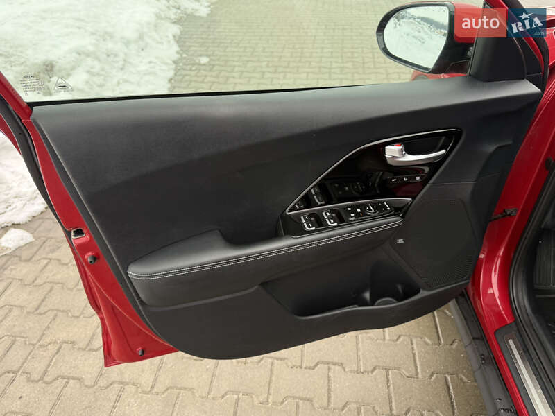 Позашляховик / Кросовер Kia Niro 2020 в Тернополі фото 16 Позашляховик / Кросовер Kia Niro 2020 в Тернополі