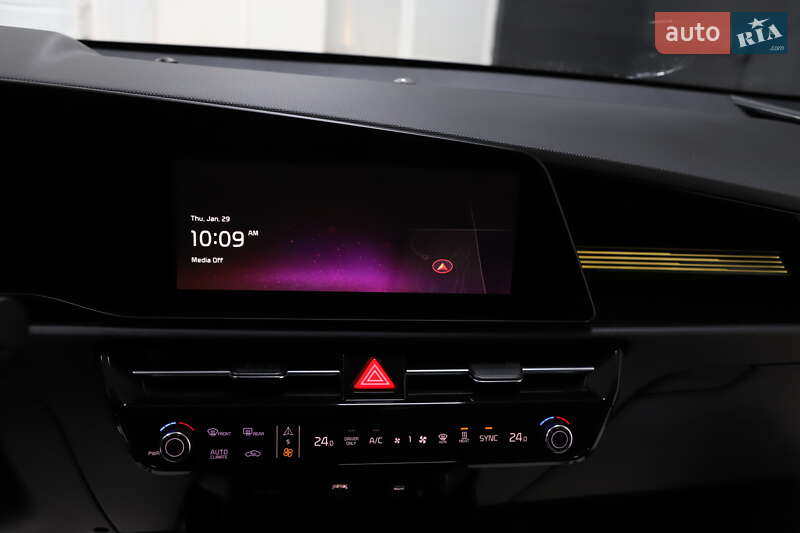 Внедорожник / Кроссовер Kia Niro 2024 в Дрогобыче