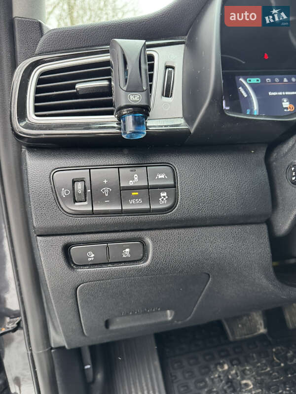 Внедорожник / Кроссовер Kia Niro 2019 в Каменец-Подольском