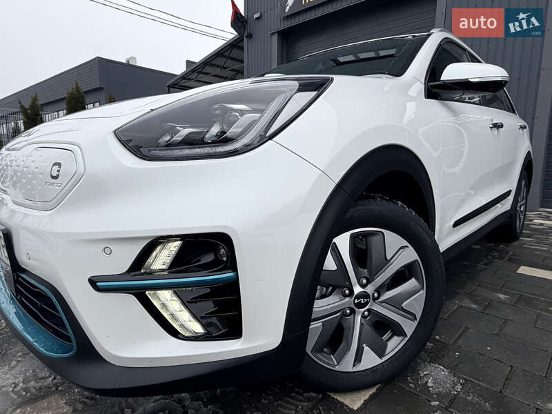 Внедорожник / Кроссовер Kia Niro 2022 в Дрогобыче