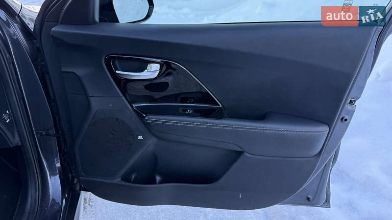 Внедорожник / Кроссовер Kia Niro 2019 в Киеве