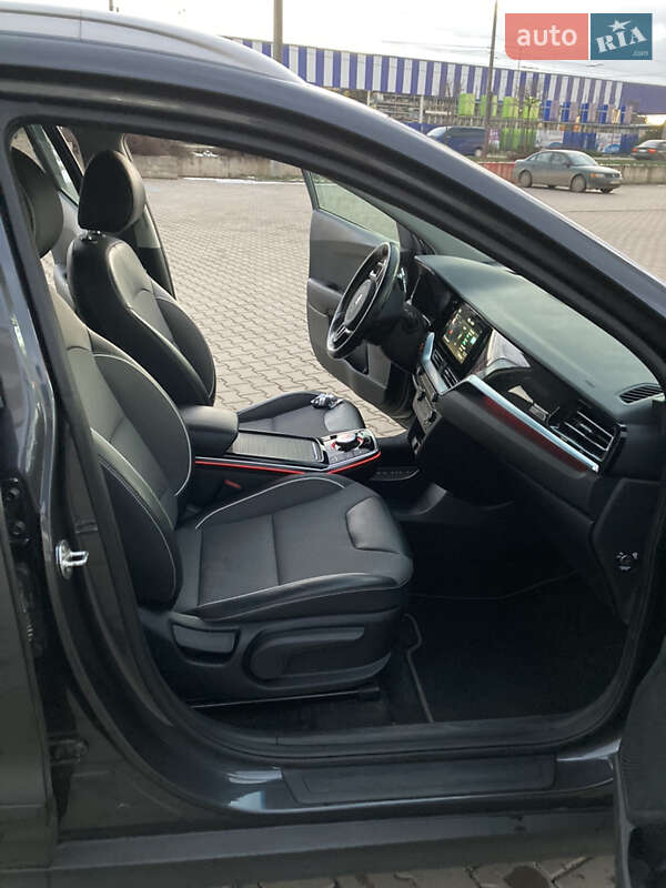 Внедорожник / Кроссовер Kia Niro 2020 в Черновцах