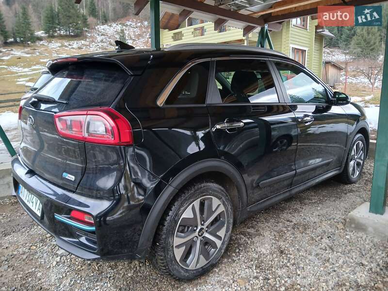 Внедорожник / Кроссовер Kia Niro 2019 в Яремче