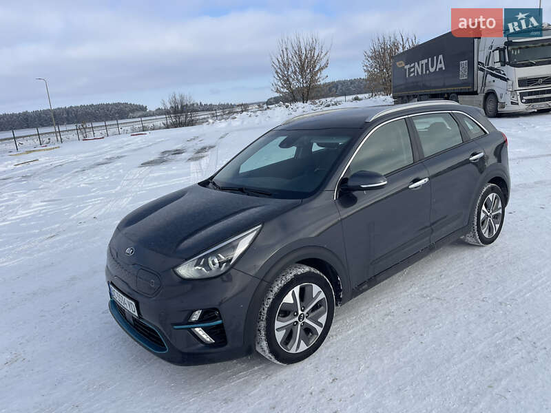 Позашляховик / Кросовер Kia Niro 2020 в Львові