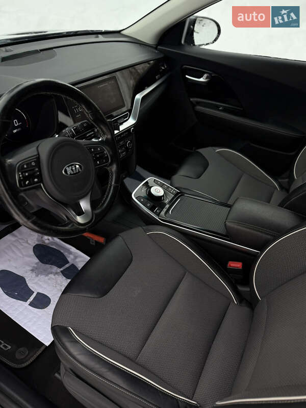 Позашляховик / Кросовер Kia Niro 2020 в Львові