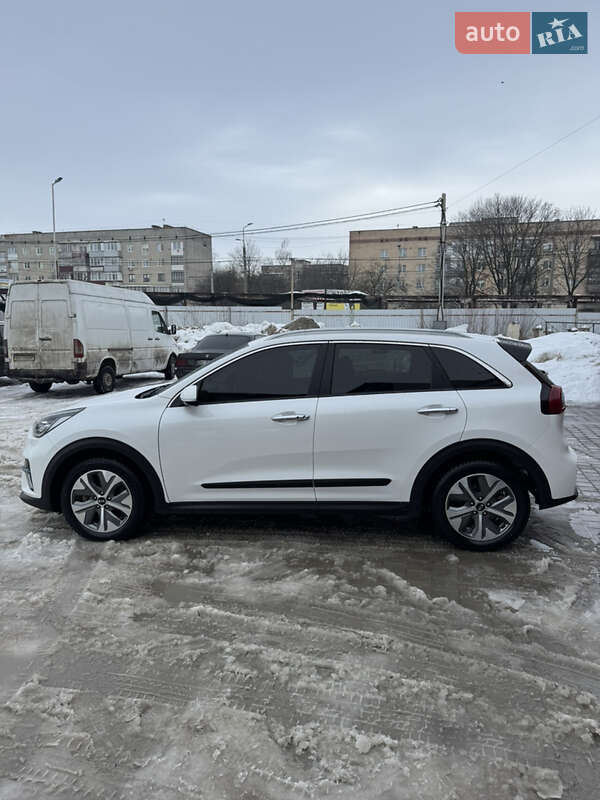 Внедорожник / Кроссовер Kia Niro 2019 в Тернополе фото 5 Внедорожник / Кроссовер Kia Niro 2019 в Тернополе