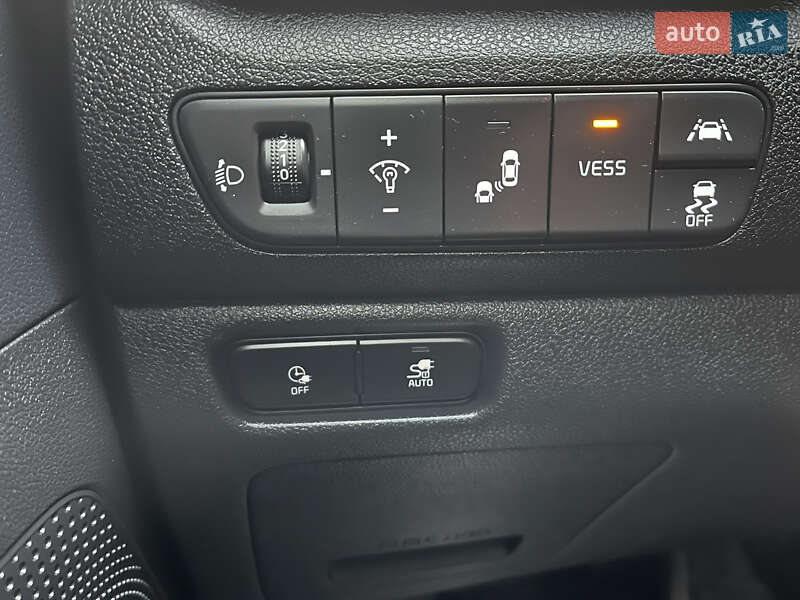 Внедорожник / Кроссовер Kia Niro 2020 в Бердичеве фото 26 Внедорожник / Кроссовер Kia Niro 2020 в Бердичеве