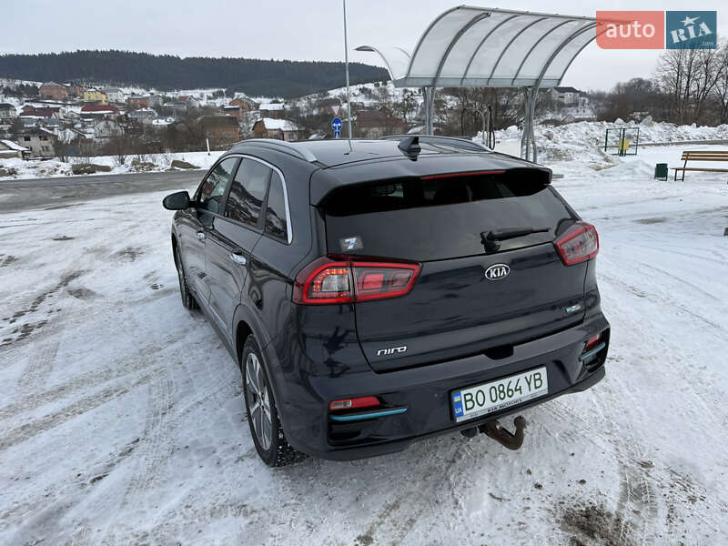 Внедорожник / Кроссовер Kia Niro 2018 в Бережанах фото 11 Внедорожник / Кроссовер Kia Niro 2018 в Бережанах