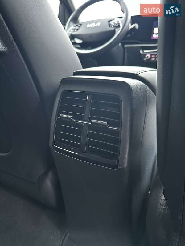 Внедорожник / Кроссовер Kia Niro 2024 в Белогородке