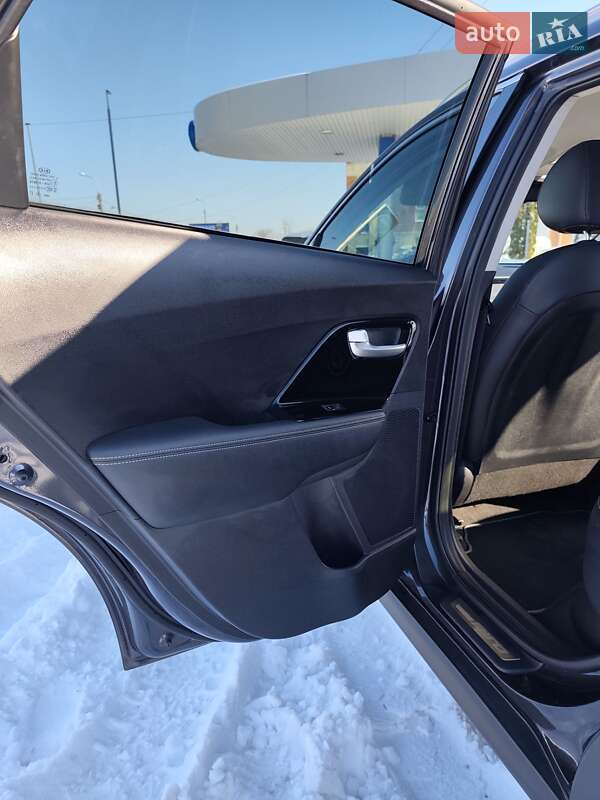 Позашляховик / Кросовер Kia Niro 2019 в Сумах