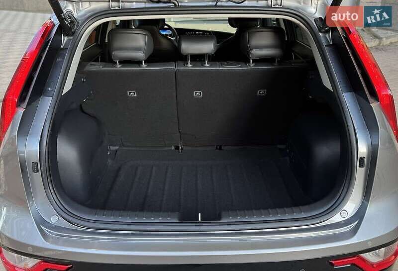 Позашляховик / Кросовер Kia Niro 2023 в Хмельницькому