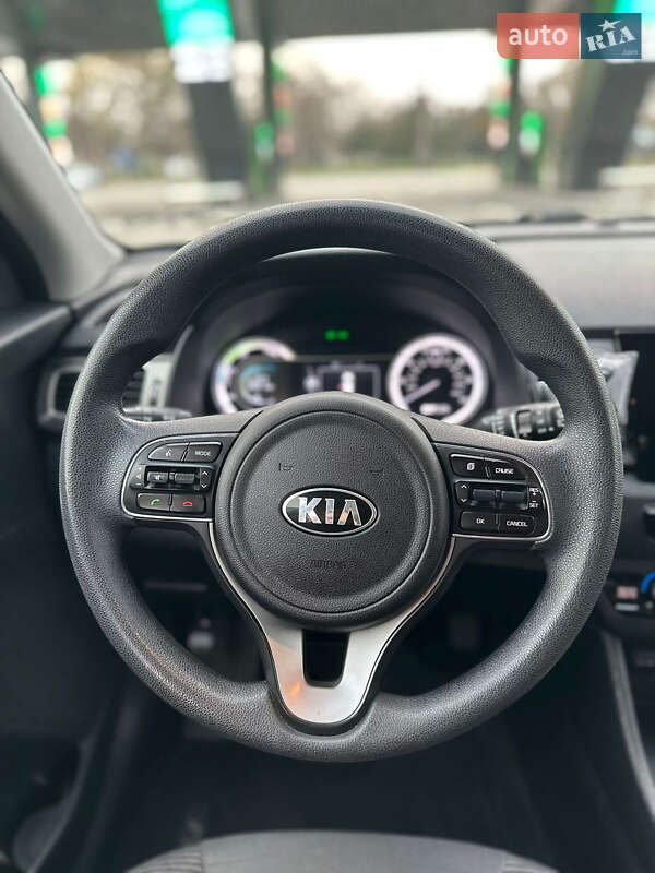 Внедорожник / Кроссовер Kia Niro 2018 в Одессе фото 39 Внедорожник / Кроссовер Kia Niro 2018 в Одессе