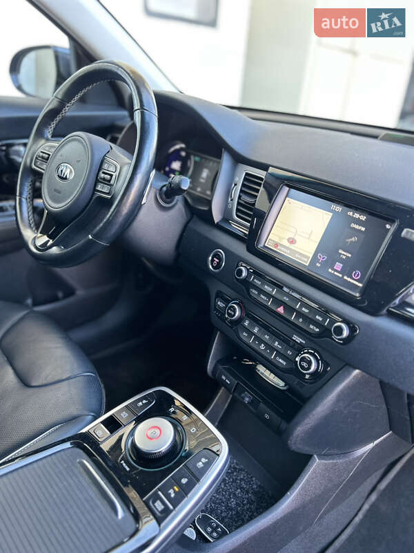 Внедорожник / Кроссовер Kia Niro 2019 в Николаеве