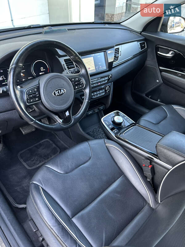 Внедорожник / Кроссовер Kia Niro 2019 в Николаеве
