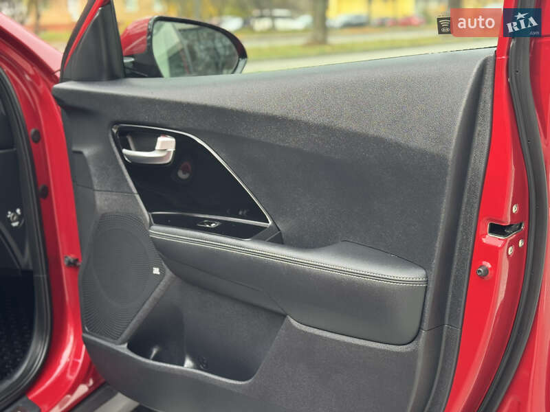 Позашляховик / Кросовер Kia Niro 2018 в Рівному