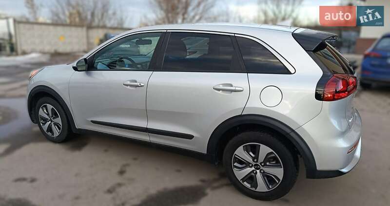 Позашляховик / Кросовер Kia Niro 2018 в Києві