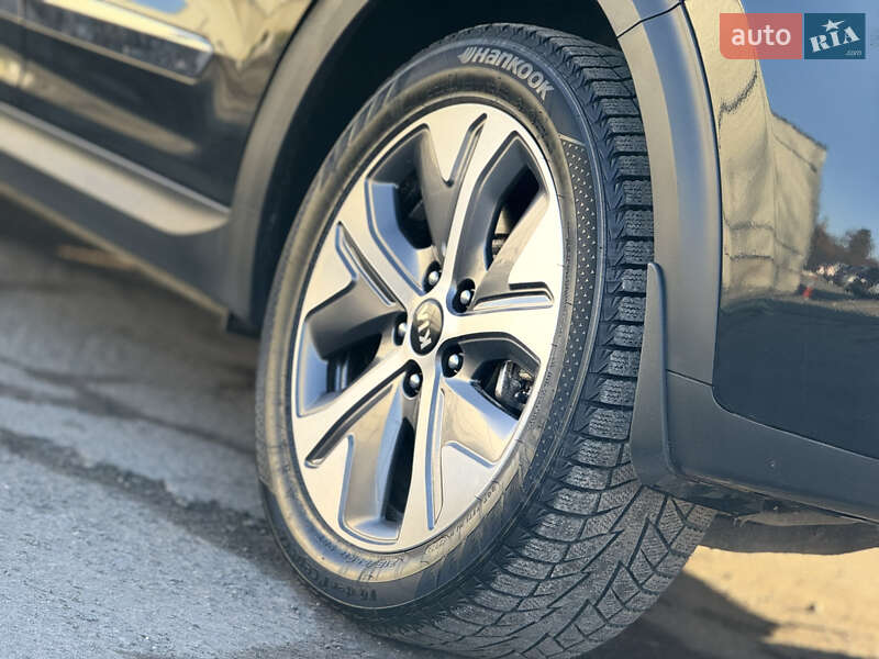 Внедорожник / Кроссовер Kia Niro 2020 в Львове