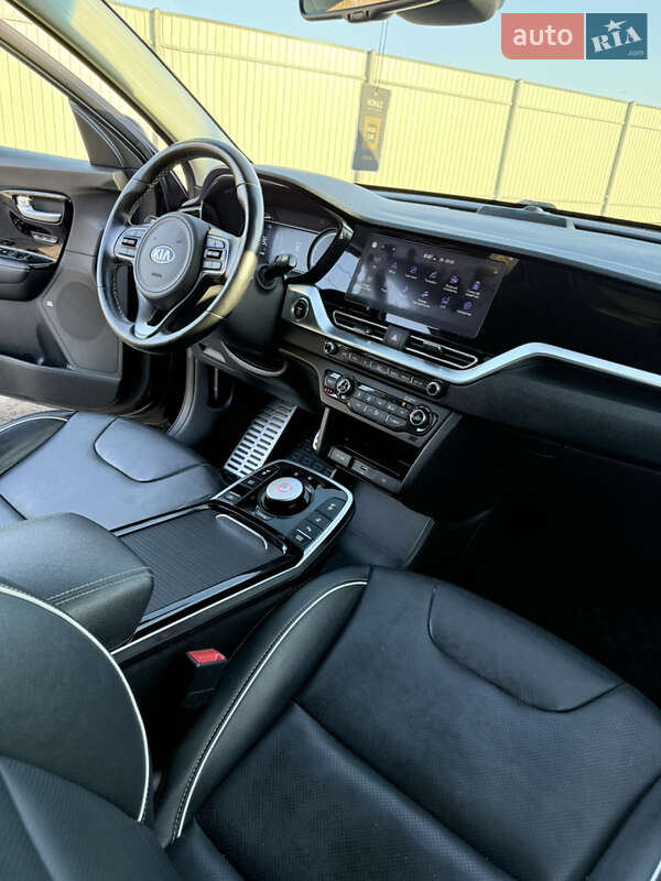 Внедорожник / Кроссовер Kia Niro 2020 в Львове