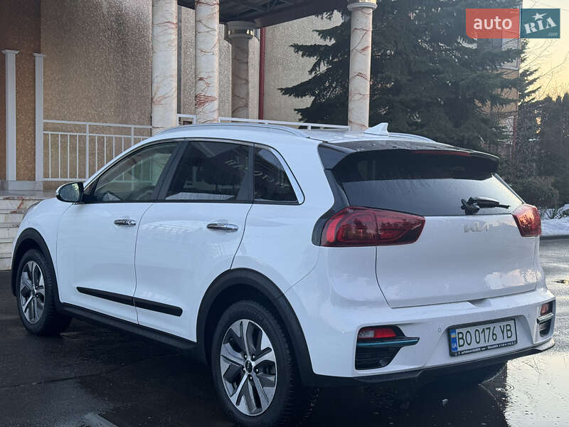 Позашляховик / Кросовер Kia Niro 2021 в Тернополі