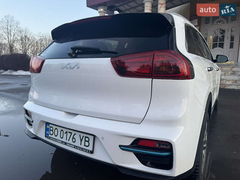Позашляховик / Кросовер Kia Niro 2021 в Тернополі