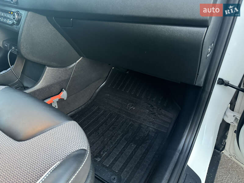 Позашляховик / Кросовер Kia Niro 2021 в Тернополі