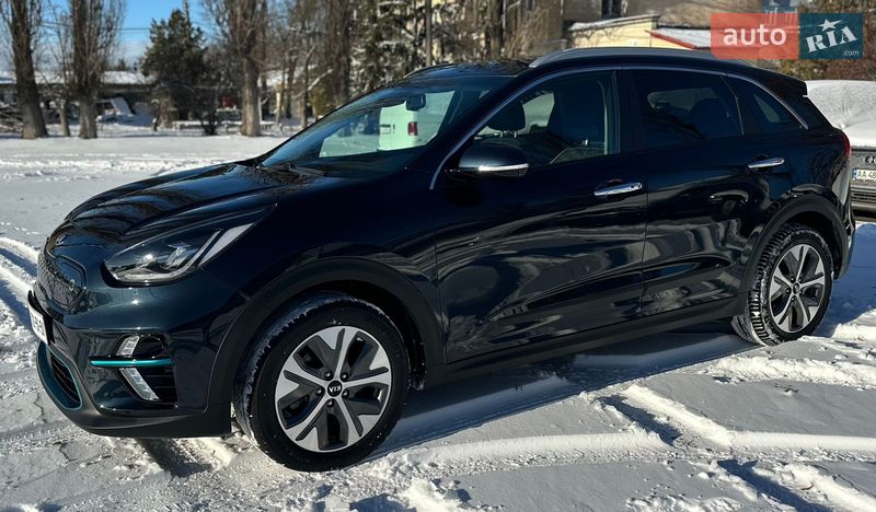 Внедорожник / Кроссовер Kia Niro 2020 в Киеве