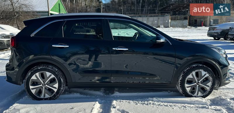 Внедорожник / Кроссовер Kia Niro 2020 в Киеве