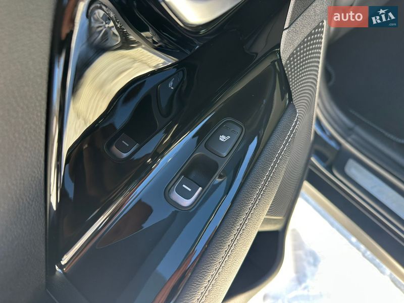 Внедорожник / Кроссовер Kia Niro 2020 в Киеве