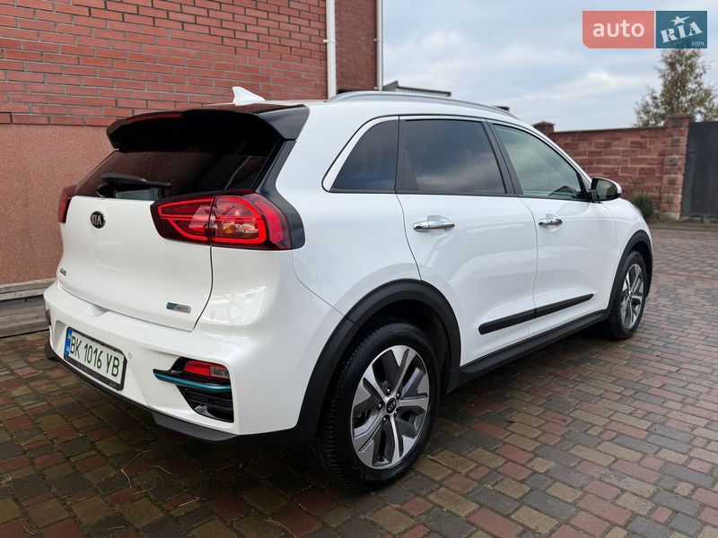 Внедорожник / Кроссовер Kia Niro 2020 в Ровно