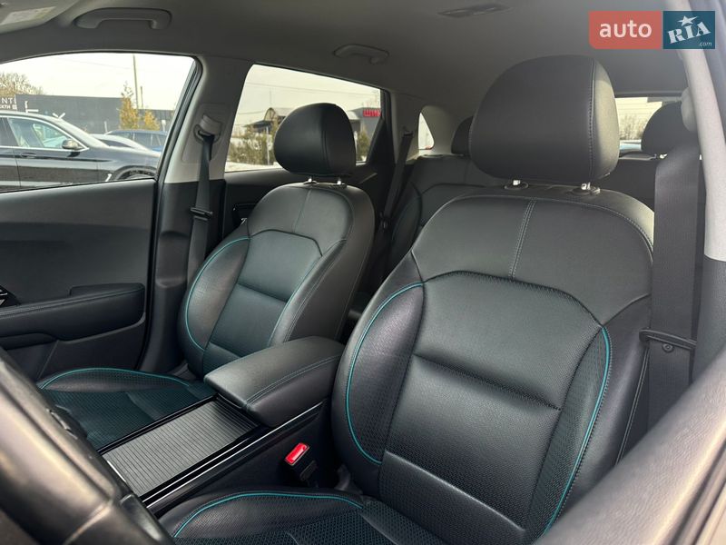 Внедорожник / Кроссовер Kia Niro 2020 в Львове