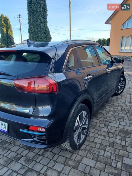 Внедорожник / Кроссовер Kia Niro 2020 в Снятине