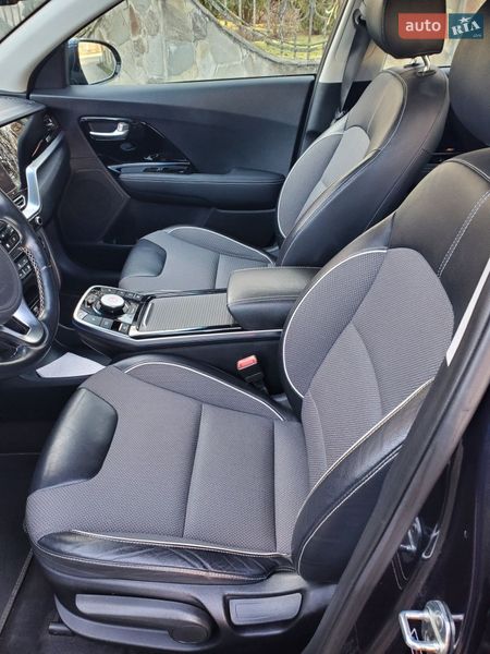 Внедорожник / Кроссовер Kia Niro 2020 в Снятине