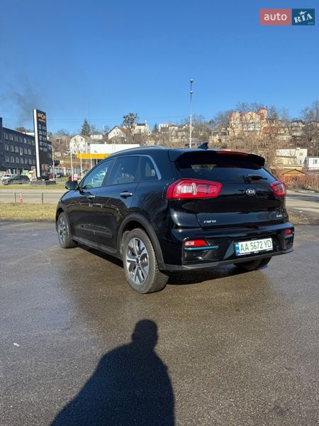 Внедорожник / Кроссовер Kia Niro 2019 в Киеве