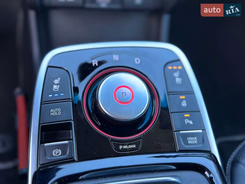 Внедорожник / Кроссовер Kia Niro 2020 в Ровно