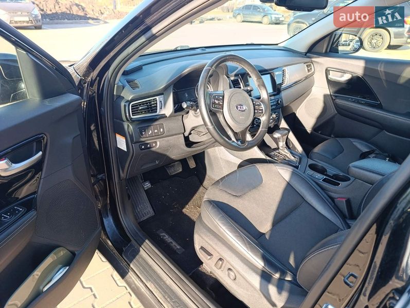 Внедорожник / Кроссовер Kia Niro 2018 в Киеве