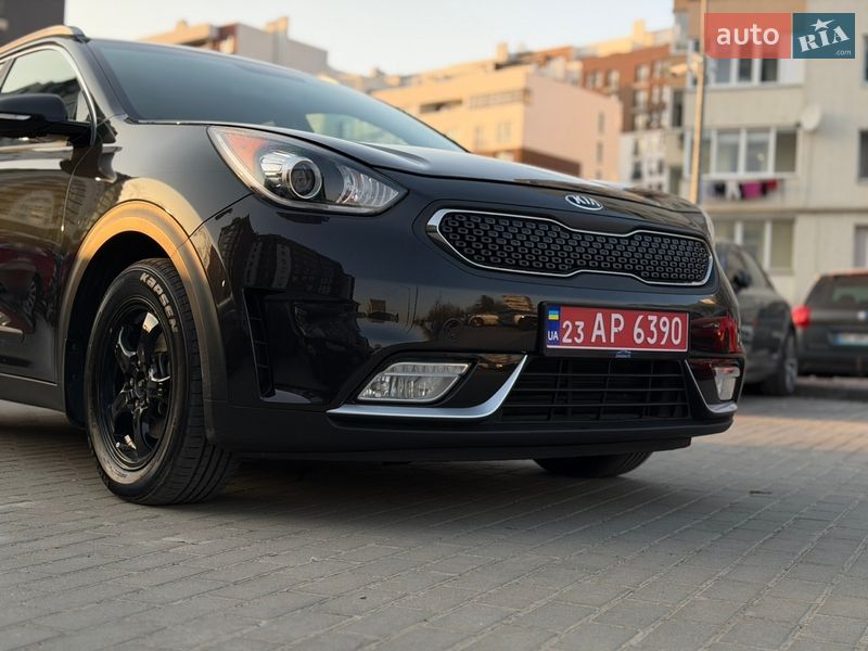 Внедорожник / Кроссовер Kia Niro 2017 в Львове