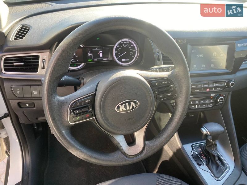 Внедорожник / Кроссовер Kia Niro 2018 в Львове