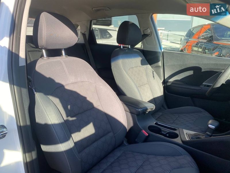 Внедорожник / Кроссовер Kia Niro 2018 в Львове