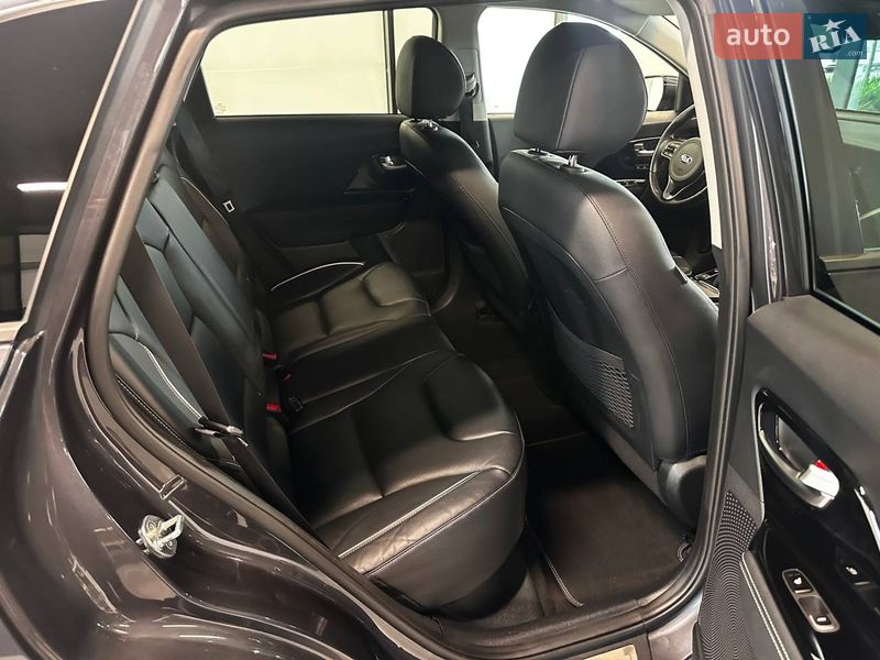 Позашляховик / Кросовер Kia Niro 2020 в Львові