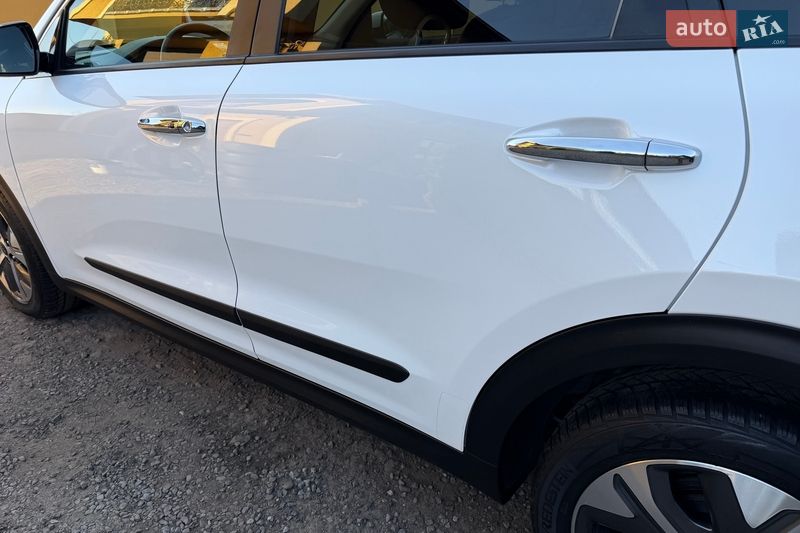 Внедорожник / Кроссовер Kia Niro 2021 в Львове