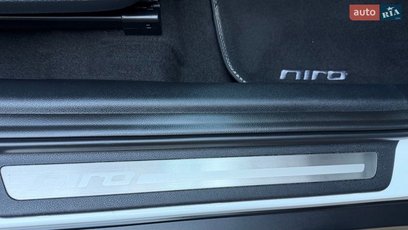 Внедорожник / Кроссовер Kia Niro 2021 в Львове