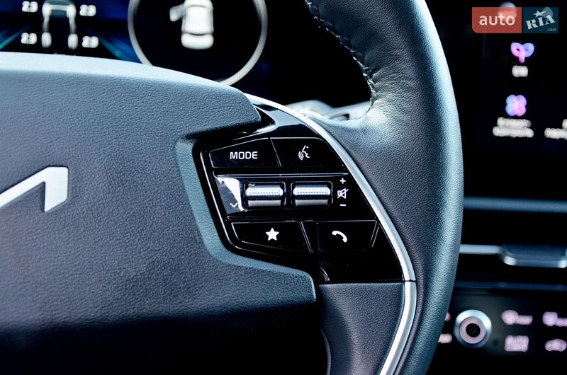 Позашляховик / Кросовер Kia Niro 2022 в Івано-Франківську