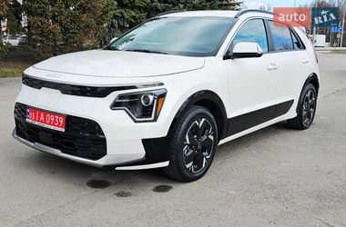 Позашляховик / Кросовер Kia Niro 2023 в Тернополі