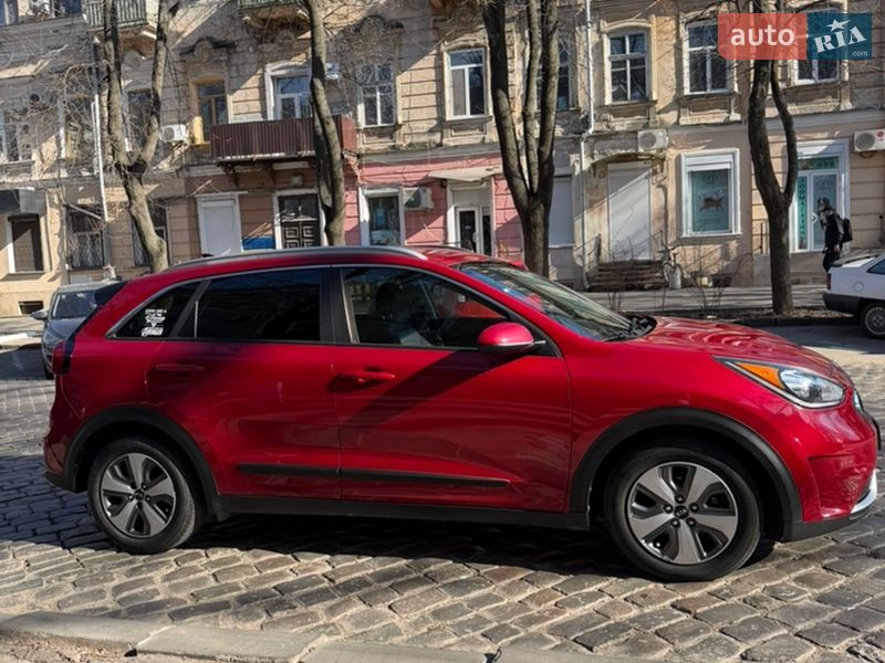 Позашляховик / Кросовер Kia Niro 2018 в Одесі