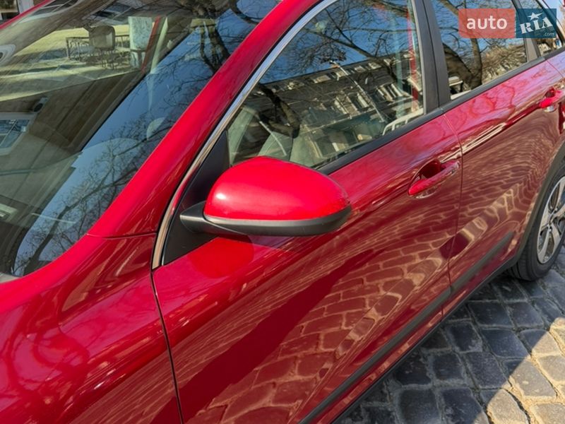 Позашляховик / Кросовер Kia Niro 2018 в Одесі