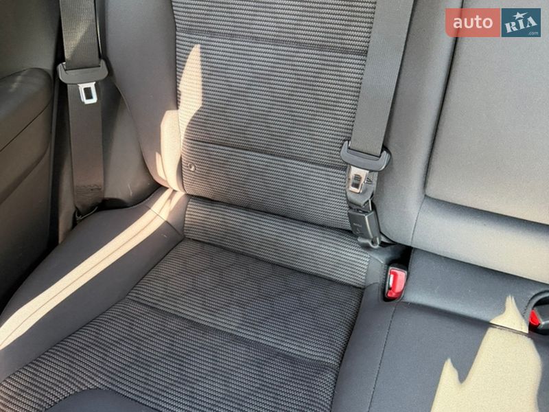 Позашляховик / Кросовер Kia Niro 2018 в Одесі